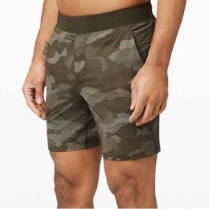 Men's Green Camo Performance Shorts